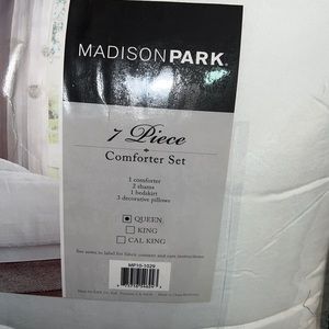 Queen size new in bag 7 piece comforter set. Madison Park brand name